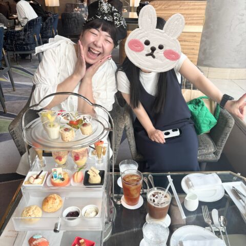 お客様とアフタヌーンティー